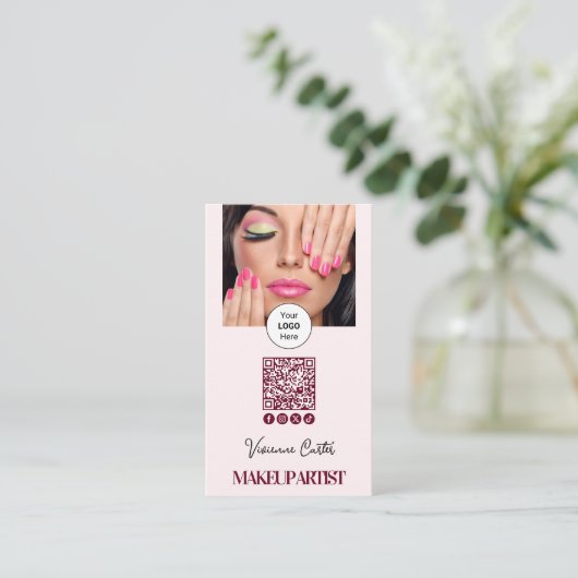 Blush Pink Script Logo QR Code Photo Makeup Visitekaartje (Staand voorkant)