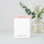 Blush Pink Simple Trendy Moderne Elegant Sjabloon Visitekaartje (Staand voorkant)