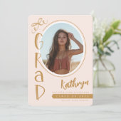 Blush Pink Whimsical Photo Afstuderen aangekondigd Kaart (Staand voorkant)