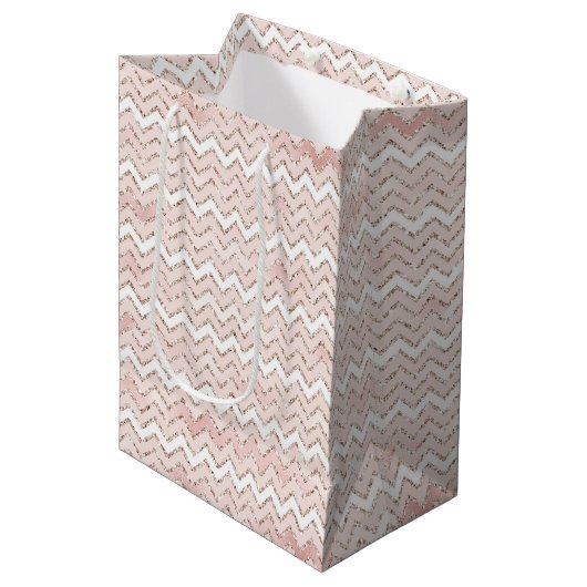 Blush Pink White Glam Glitter Zig Zag Medium Cadeauzakje (Voorkant Gekanteld)