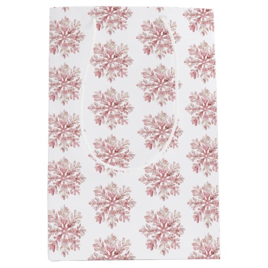 Blush Pink White Snowflakes Christmas Medium Cadeauzakje (Voorkant)