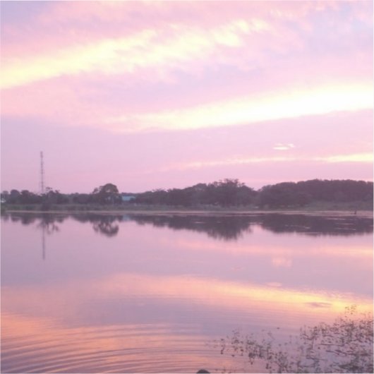 Blush Reflections: Sereniteit bij zonsondergang Sticker (Voorkant)