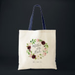 Blush Romance Moeder van de Bride Tote Bag<br><div class="desc">Het tas is een lief en sierlijk geschenk voor de bruidsmoeder en heeft een krans van bruidsbloemen en gebladerte in blozend roze, bordeauxrode marsala, ivoor en groen, met 'moeder van de waterverf' in het handgeschreven schrift. Personaliseer met uw trouwdatum of de naam van de ontvanger hieronder. Coördineert met onze Blush...</div>