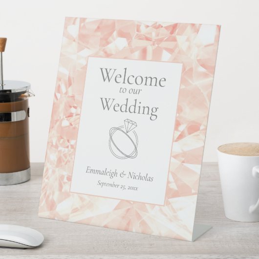 Blush Roos Gemstone Wedding Reclamebord Met Voetstuk (Insitu)