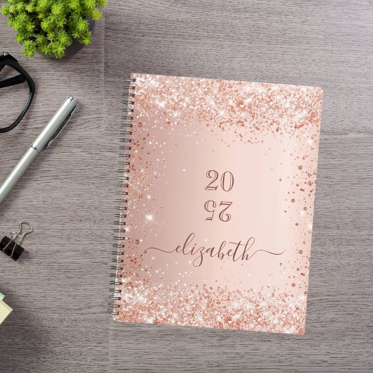 Blush roos goud glitter stof monogram naam 2026 planner