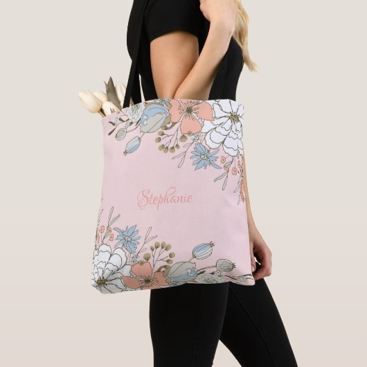 Blush Roze Blauw Bloemen Gepersonaliseerd Tote Bag (Dichtbij)