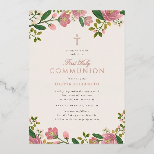 Blush roze bloem Elegante eerste communie Folie Uitnodiging (Voorkant)