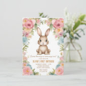 Blush Roze Bloem Tuin Konijntje Verjaardag Kaart (Staand voorkant)