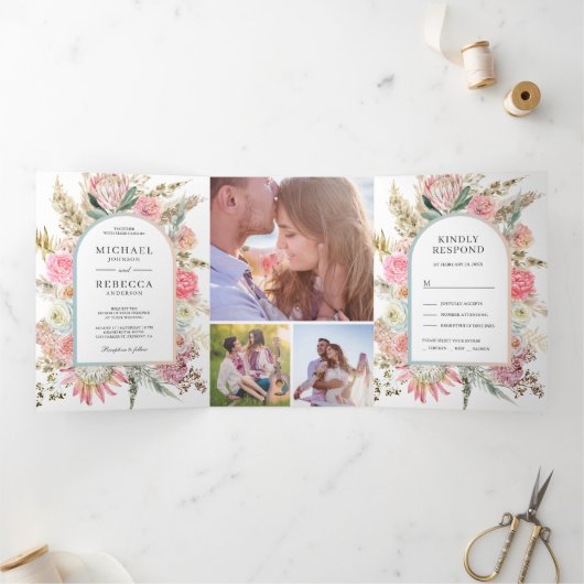 Blush Roze Bloemen Boho Pampas Gras Foto Huwelijk Drieluik Uitnodiging (Binnen)