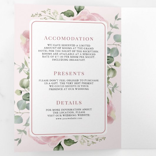 Blush roze bloemen eucalyptus alles in een bruilof drieluik uitnodiging (Binnenzijde eerst)