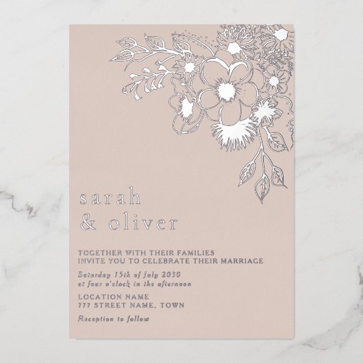 Blush Roze Bloemen Folie Huwelijksuitnodiging Folie Uitnodiging (Voorkant)