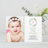 Blush Roze Bloemen krans doop foto uitnodiging (Staand voorkant)