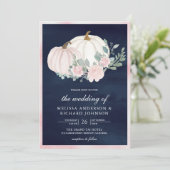 Blush Roze Bloemen Pompoen Alles in Een Navy Weddi Kaart (Staand voorkant)