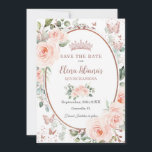 Blush Roze Bloemen Roos Goud Quinceañera Save The Date<br><div class="desc">Personaliseer deze chique blush roze bloemengoud roos Quinceañera / Sweet 16 birthday bewaar de datum gemakkelijk en snel. Klik op de knop verder aanpassen om de teksten te bewerken, lettertypen en lettertypekleuren te wijzigen. Met zacht waterverf blozen, roos gouden vlinders en een rozen gouden afgesneden ovale ruimte om al uw...</div>