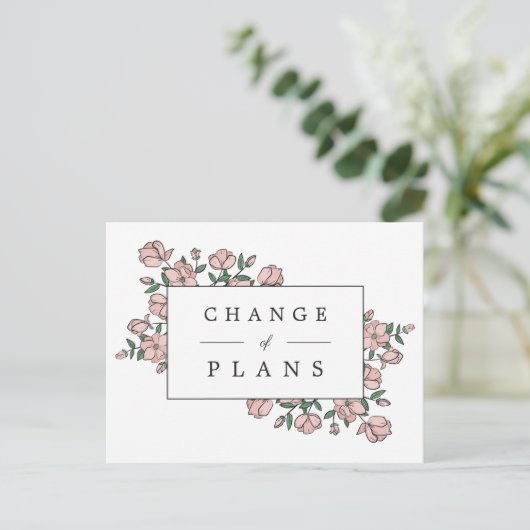 Blush roze bloemen uitgesteld bruiloft aankondigingskaart (Staand voorkant)
