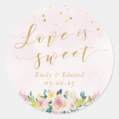 Blush roze bloemenbruiloft gunst liefde is zoet ronde sticker (Voorkant)