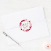 Blush Roze Bourgondië Floral krans Monogram bruilo Ronde Sticker (Envelop)