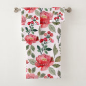 Blush roze Cherry Red Floral Pattern Bad Handdoek (Insitu)
