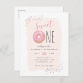 Blush | Roze Doughnut Sprinkle Sweet 1ste verjaard Uitnodiging Briefkaart (Voorkant / Achterkant)