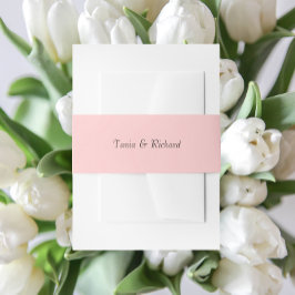 Blush Roze Eenvoudige Gestileerde Naam Wedding Uitnodigingen Wikkel
