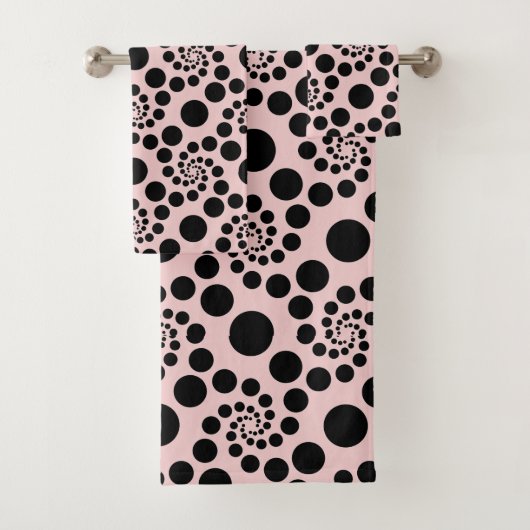 Blush roze en Black Feminine Polka Dot Bad Handdoek (Insitu)