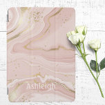 Blush Roze en Goud Marmer Handtekening iPad Air Cover<br><div class="desc">Ervaar de allure van marmer in een zacht en vrouwelijk kleurenpalet. De delicate blush roze tinten gecombineerd met de glinsterende gouden metallic accenten creëer een verfijnd en opvallend design dat elegantie uitstraalt. Maak uw tabletcover echt uniek door een persoonlijke touch toe te voegen.</div>