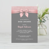 Blush Roze en Gray Bow Baby shower Invitation Kaart (Staand voorkant)