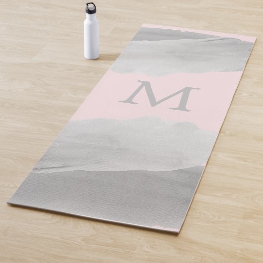 Blush Roze en Grijs Waterverf Wash Monogrammed Yogamat (In situ)