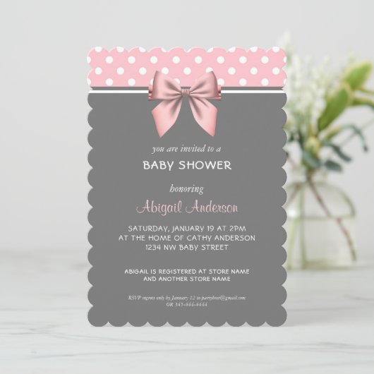 Blush roze en grijze pols Dot Bow Baby shower Invi Kaart (Staand voorkant)