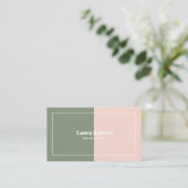 Blush Roze en Groen Minimalistische Retro Visitekaartje (Staand voorkant)