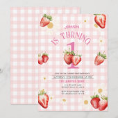 Blush roze en rode aardbeien daisy verjaardag kaart (Voorkant / Achterkant)