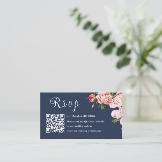 Blush roze foto Rsvp Qr Code Weddenschap Informatiekaartje (Staand voorkant)