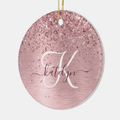 Blush Roze geborsteld metaal Glitter Monogram Naam Keramisch Ornament (Links)
