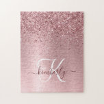 Blush Roze geborsteld metaal Glitter Monogram Naam Legpuzzel<br><div class="desc">Pas dit trendy chic puzzle-ontwerp eenvoudig aan met een  zwarte roze mousserende glitter op een roze,  geborstelde metalen achtergrond.</div>