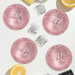 Blush Roze geborsteld metaal Glitter Monogram Naam Onderzetter Set<br><div class="desc">Pas deze trendy onderzetter standaard eenvoudig aan met een ,  lichtroze glitter op een lichtroze,  geborstelde metalen achtergrond.</div>