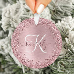 Blush Roze geborsteld metaal Glitter Monogram Naam Ornament<br><div class="desc">Pas dit trendy ornament standaard eenvoudig aan met een  zwarte roze mousserende glitter op een roze,  geborstelde metalen achtergrond.</div>