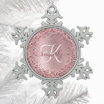 Blush Roze geborsteld metaal Glitter Monogram Naam Tin Sneeuwvlok Ornament<br><div class="desc">Pas dit trendy snowflake met kerstsiervormig design met  zilveren mousserend glitter op een gouden,  geborstelde metalen achtergrond van het roos eenvoudig aan.</div>