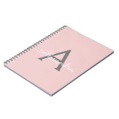 Blush roze grijze moderne meisjesmonogram notitieboek (Linkerzijde)