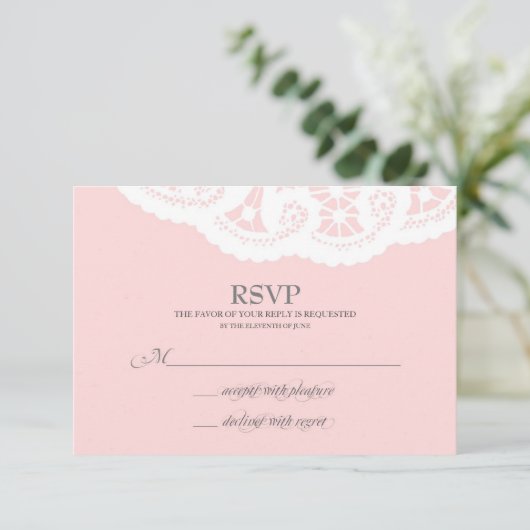 Blush Roze Kant Dagelijks Bruiloft RSVP (Staand voorkant)