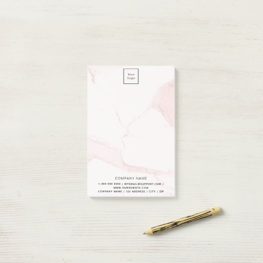 Blush roze marmering business logo post-it® notes (Op bureau)