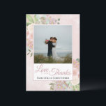 Blush Roze & Mauve Bloemen Liefde & Bedankt Bruilo<br><div class="desc">Deze prachtige rustieke boho chique trouwbedankjes zijn voorzien van uw foto in omringd door met de hand beschilderde takken van rozen en bloemen in tinten van blozend roze, koraal en mauve, met eucalyptusbladeren en groen verspreid over. Het onderschrift luidt: Liefde en Bedankt, met uw namen hieronder. Eenvoudig en elegant, deze...</div>