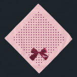 Blush roze met Bourgognige harten en Bow Monogram  Bandana<br><div class="desc">Pastel Coral Blush Pink,  gehuld met een woestelig hart,  en afgewerkt met een gaffelroestboeg...  dan monogrammed en gepersonaliseerd met de naam van je huisdier. De achtergrondkleur,  en de tekststijl,  de grootte en de kleur kunnen worden veranderd,  gebruikend uitgeven menu.</div>