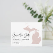 Blush roze Michigan Map Modern Save the Date Aankondigingskaart (Staand voorkant)