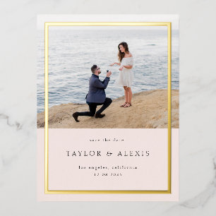 Blush roze minimalistisch Lijst Foto Opslaan datum Folie Uitnodiging Briefkaart