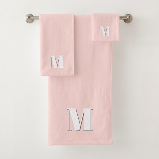 Blush Roze Modern Retro Monogram Initiaal Bad Handdoek (Insitu)