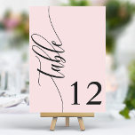Blush Roze Moderne Kalligrafie Bruiloft Kaart<br><div class="desc">Leid uw gasten naar hun stoelen met deze chique elegante blush roze trouwtafelnummers. Met een minimalistisch ontwerp met moderne kalligrafie, voegen deze tafelnummers een vleugje verfijning toe aan uw huwelijksreceptie. De zachte achtergrond en de schone, elegante typografie zorgen voor eenvoudige leesbaarheid en verbeteren tegelijkertijd uw bruiloft decor. Perfect voor elk...</div>