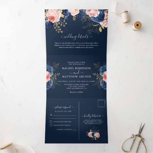Blush Roze & Navy Bloemen Elegante bruiloft Drieluik Uitnodiging (Binnen)