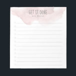 Blush roze ombre Waterverf to-do lijst Notitieblok<br><div class="desc">Houd spoor van uw om lijst met dit gepersonaliseerde notitieblok te doen. Het ontwerp kenmerkt een stomzige roze waterverf bij de bovenkant,  een klantgerichte kopbal die "krijg het Gedaan" leest,  onder u kunt jouw naam en 12 lijnen toevoegen om uw taken toe te voegen en hen weg te controleren.</div>