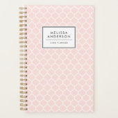 Blush roze Quatrefoil Patroon Gepersonaliseerde Pl Planner (Voorkant)