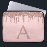 Blush roze rood Glitter Sparkle Monogram Laptop Sleeve<br><div class="desc">Blush Pink - Roos Gold Faux Dripping Modern en Elegant Girly Glitter en Sparkle Elegant Monogram Hoesje. Dit hoesje kan worden aangepast om uw initiaal en voornaam op te nemen.</div>